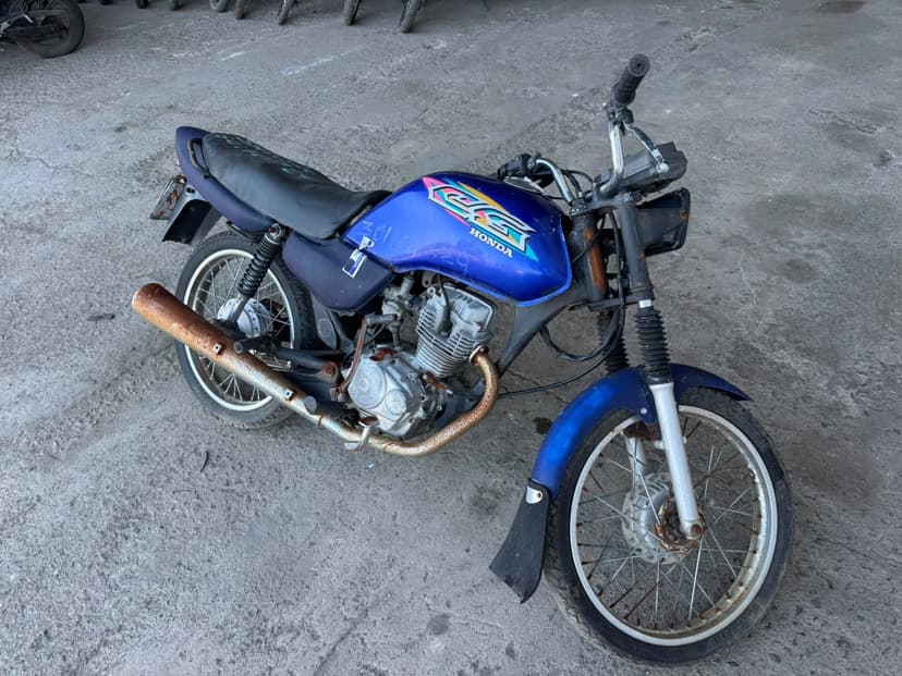 VEÍCULO CONSERVADO HONDA / CG 125 CARGO - 2000/2000