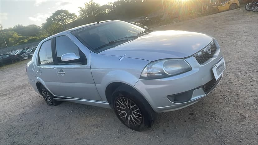 SUCATA APROVEITAVEL COM MOTOR INSERVIVEL FIAT / SIENA EL 1.0 FLEX - 2015/2016