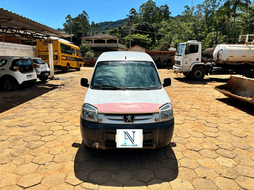 VEÍCULO TIPO AMBULÂNCIA PEUGEOT/PARTNER GREENCAR, ANO 2018/2019