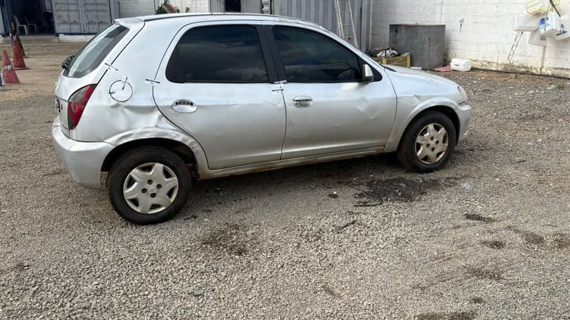 VEICULO CONSERVADO CHEVROLET / CELTA 1.0L LT - 2012/2013