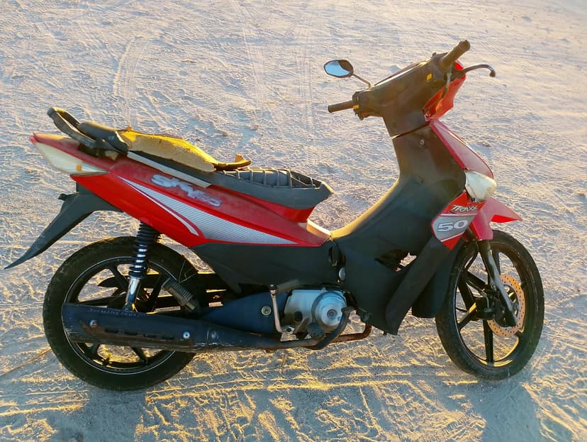 VEICULO CONSERVADO TRAXX / JL50Q-9 - 2014/2014