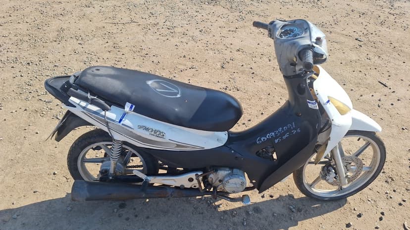 SUCATA APROVEITAVEL I / SENKE Z MOTOS ZSK50 ST - 2015/2015